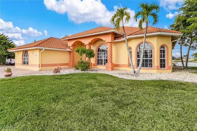 3611 NW 14th ST, Cape Coral, FL 33993