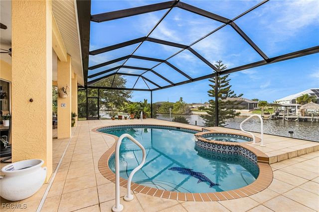 3611 NW 14th ST, Cape Coral, FL 33993