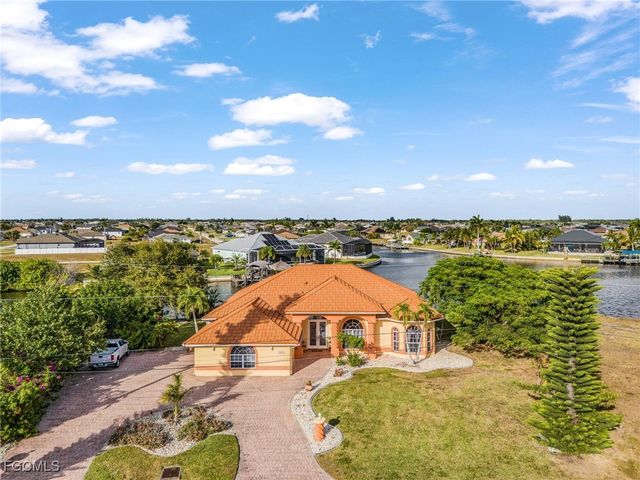 3611 NW 14th ST, Cape Coral, FL 33993
