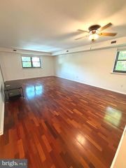 16 TOWNSHIP LINE RD #A-2, Elkins Park, PA 19027