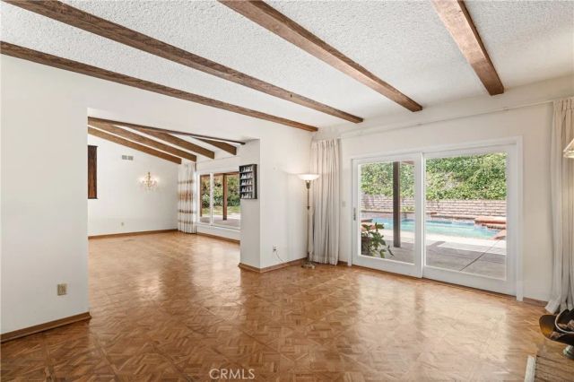 4011 Ellenita Avenue, Tarzana, CA 91356