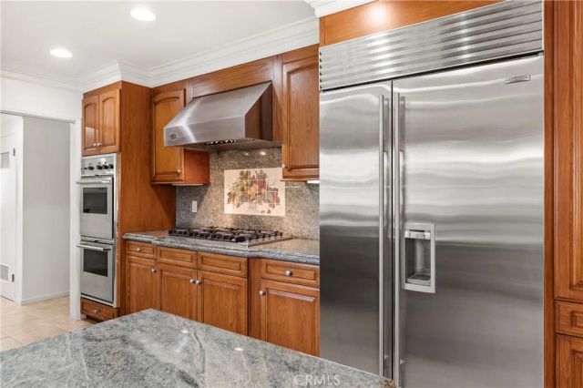 4011 Ellenita Avenue, Tarzana, CA 91356