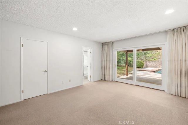 4011 Ellenita Avenue, Tarzana, CA 91356