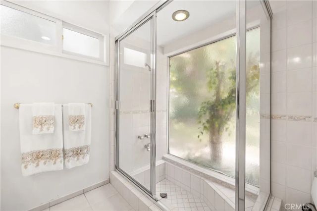 4011 Ellenita Avenue, Tarzana, CA 91356