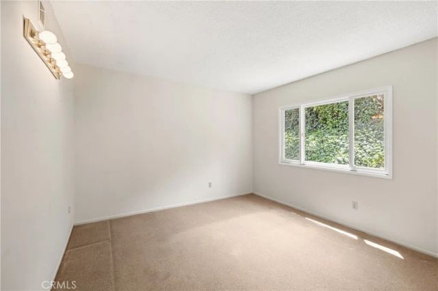 4011 Ellenita Avenue, Tarzana, CA 91356
