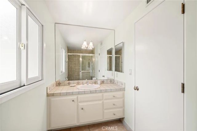 4011 Ellenita Avenue, Tarzana, CA 91356