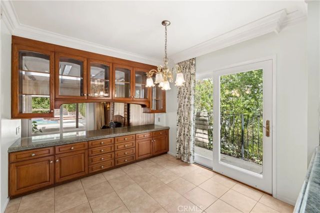4011 Ellenita Avenue, Tarzana, CA 91356