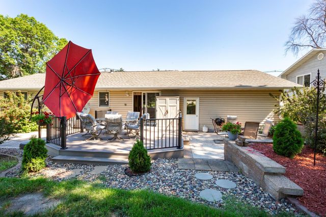 1126 E Division Street, River Falls, WI 54022