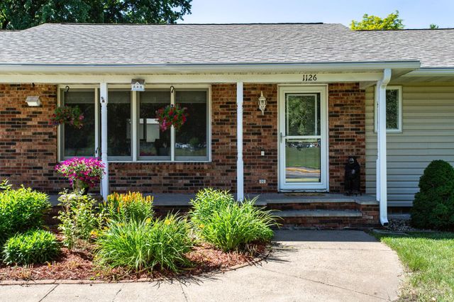 1126 E Division Street, River Falls, WI 54022