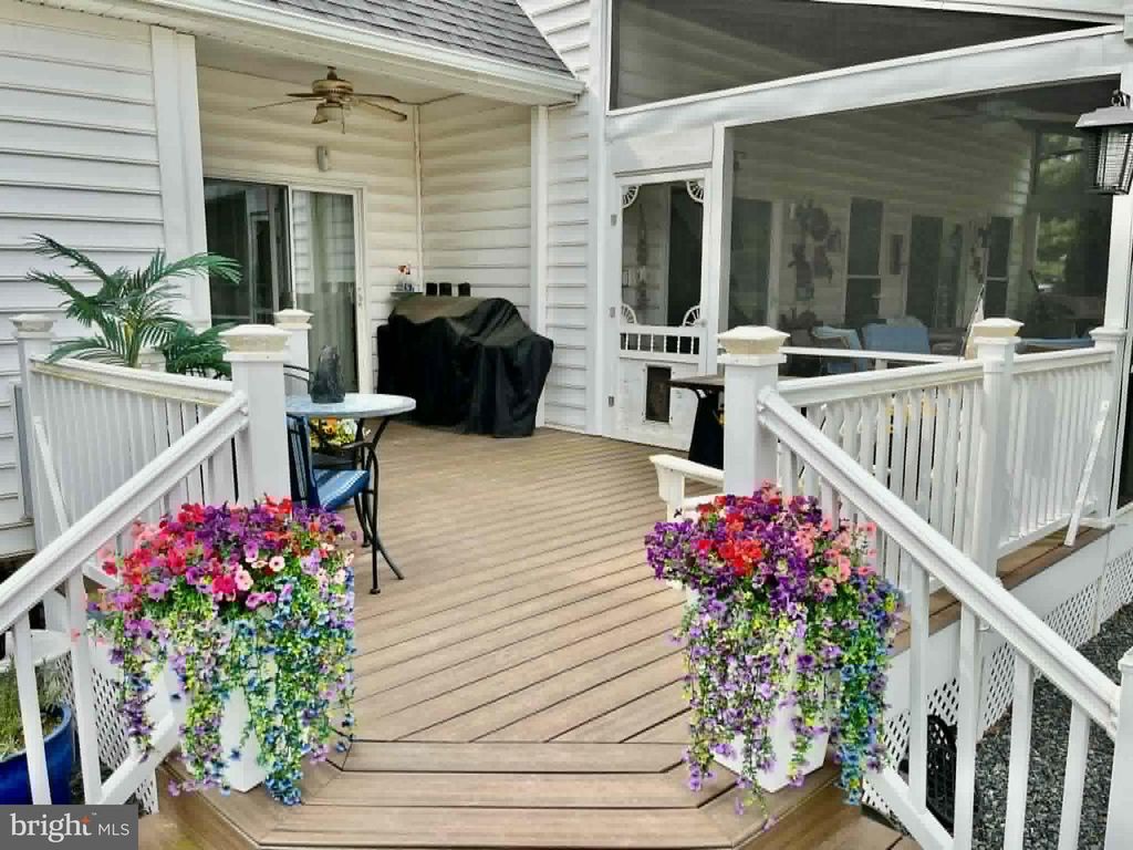 Image 7 of property listing at 12136 HOLLY RD, Ridgely, MD 21660