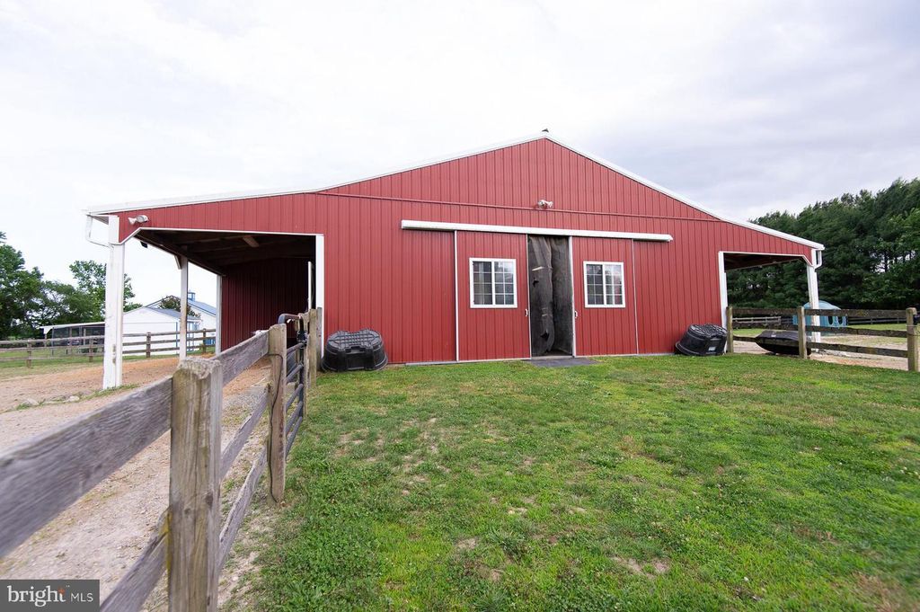 Image 101 of property listing at 12136 HOLLY RD, Ridgely, MD 21660