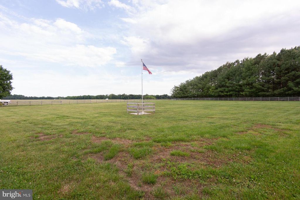 Image 112 of property listing at 12136 HOLLY RD, Ridgely, MD 21660