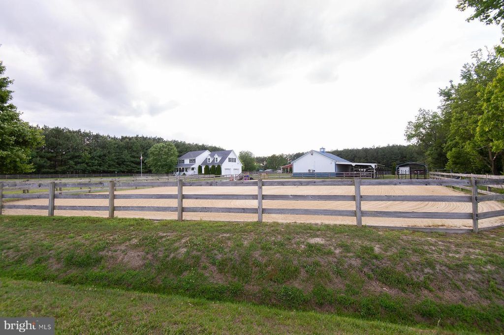 Image 118 of property listing at 12136 HOLLY RD, Ridgely, MD 21660