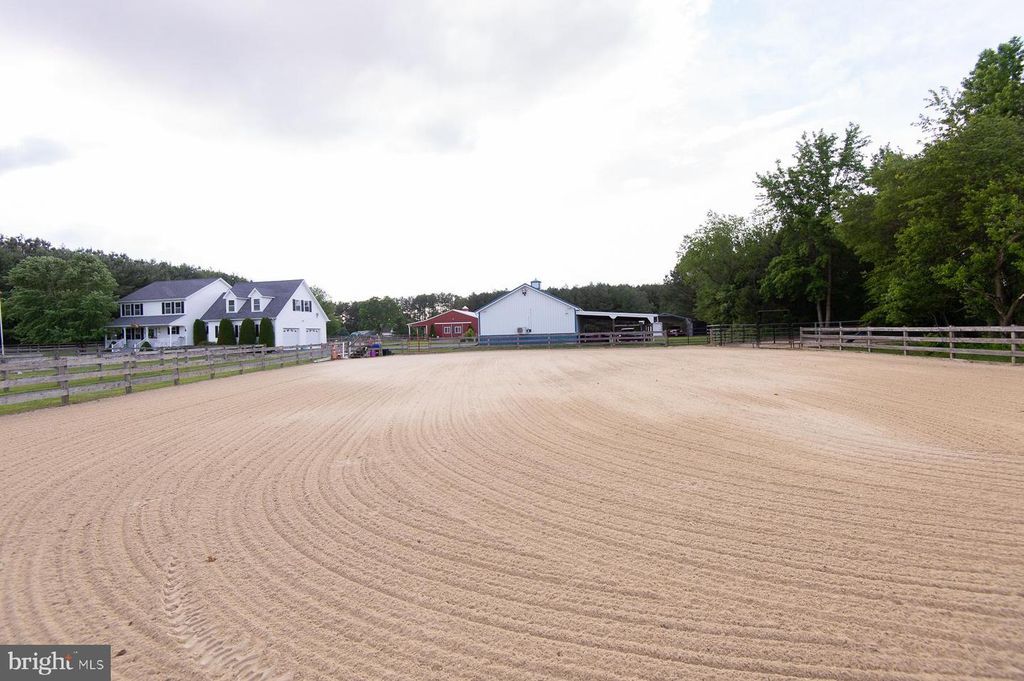 Image 119 of property listing at 12136 HOLLY RD, Ridgely, MD 21660