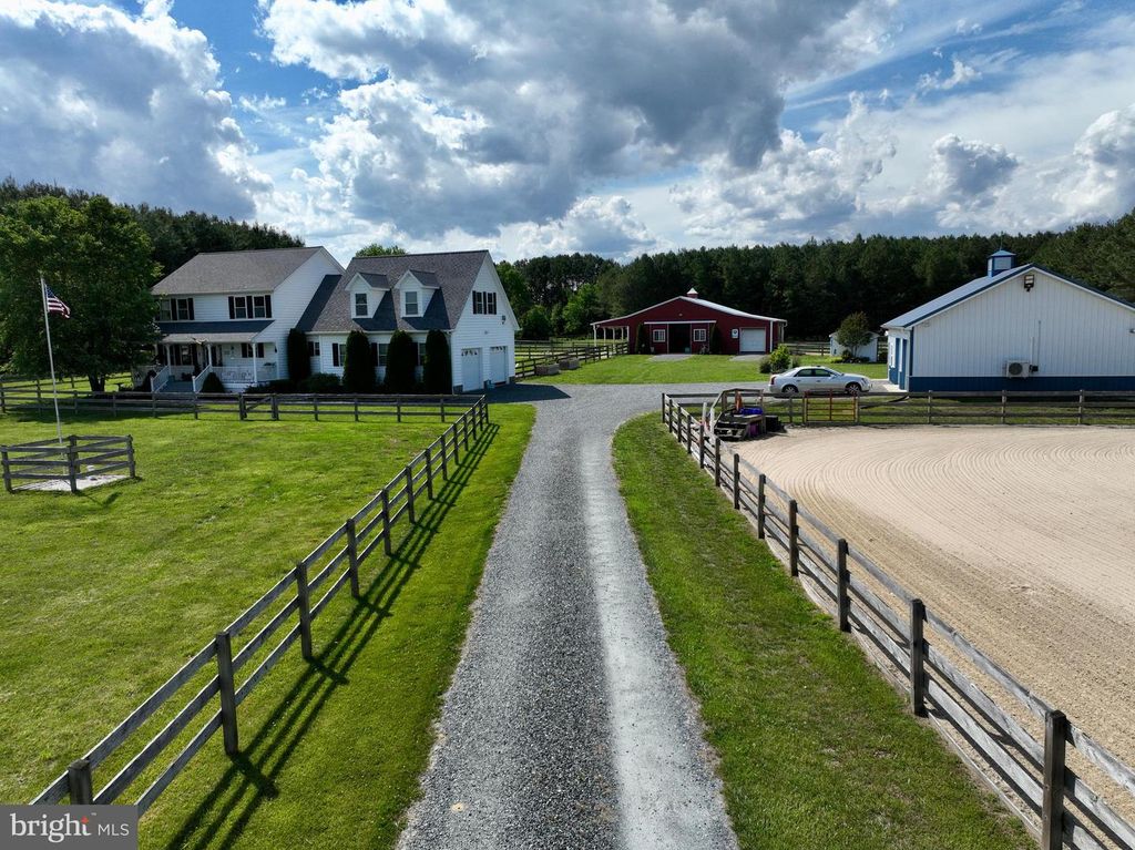 Image 129 of property listing at 12136 HOLLY RD, Ridgely, MD 21660