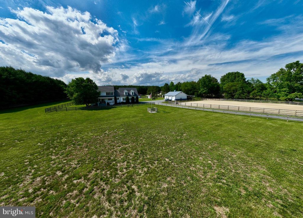 Image 132 of property listing at 12136 HOLLY RD, Ridgely, MD 21660