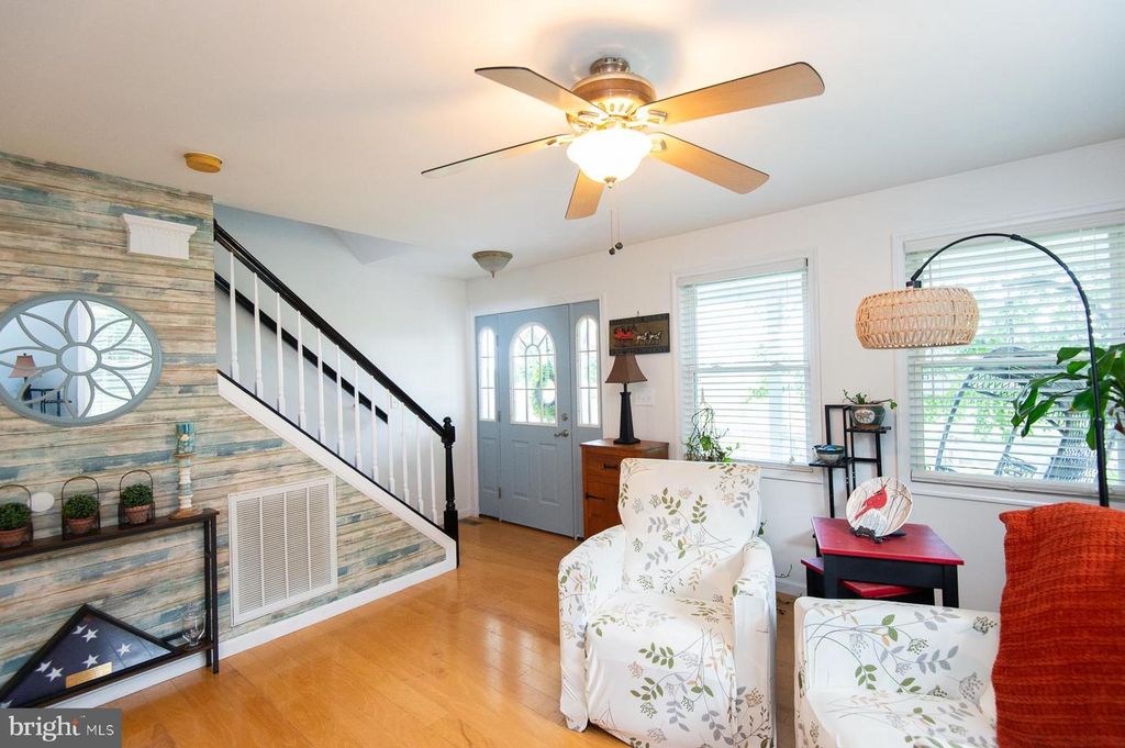 Image 10 of property listing at 12136 HOLLY RD, Ridgely, MD 21660