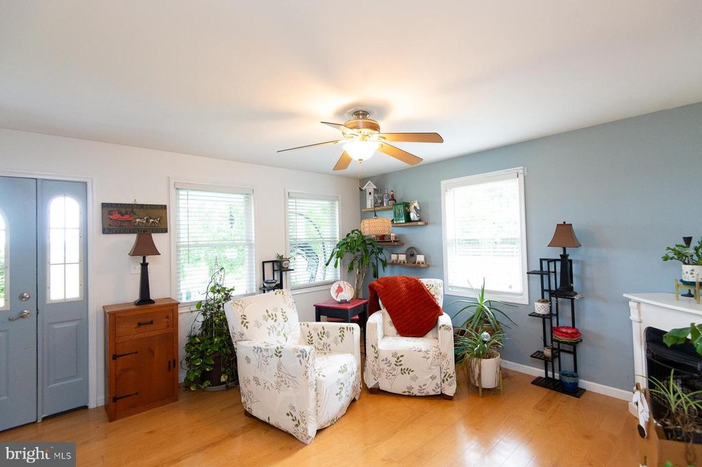 Image 11 of property listing at 12136 HOLLY RD, Ridgely, MD 21660