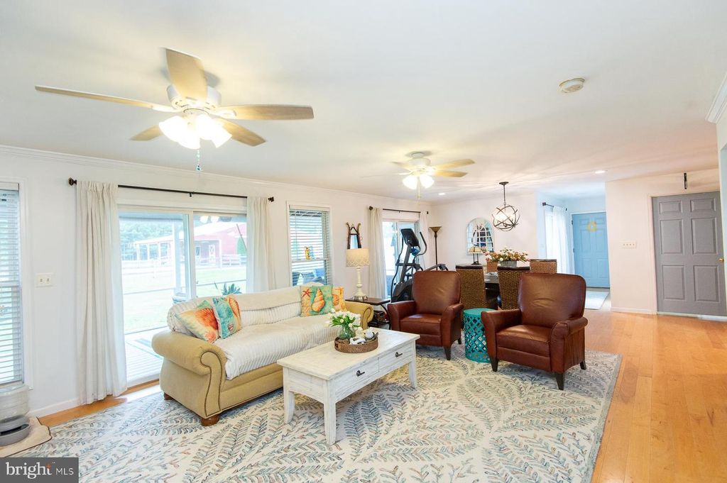 Image 12 of property listing at 12136 HOLLY RD, Ridgely, MD 21660