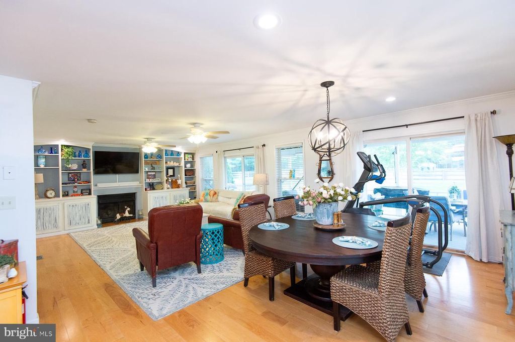 Image 16 of property listing at 12136 HOLLY RD, Ridgely, MD 21660