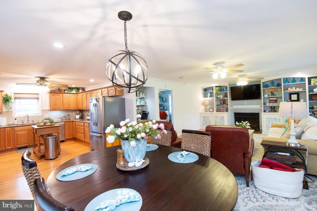Image 17 of property listing at 12136 HOLLY RD, Ridgely, MD 21660