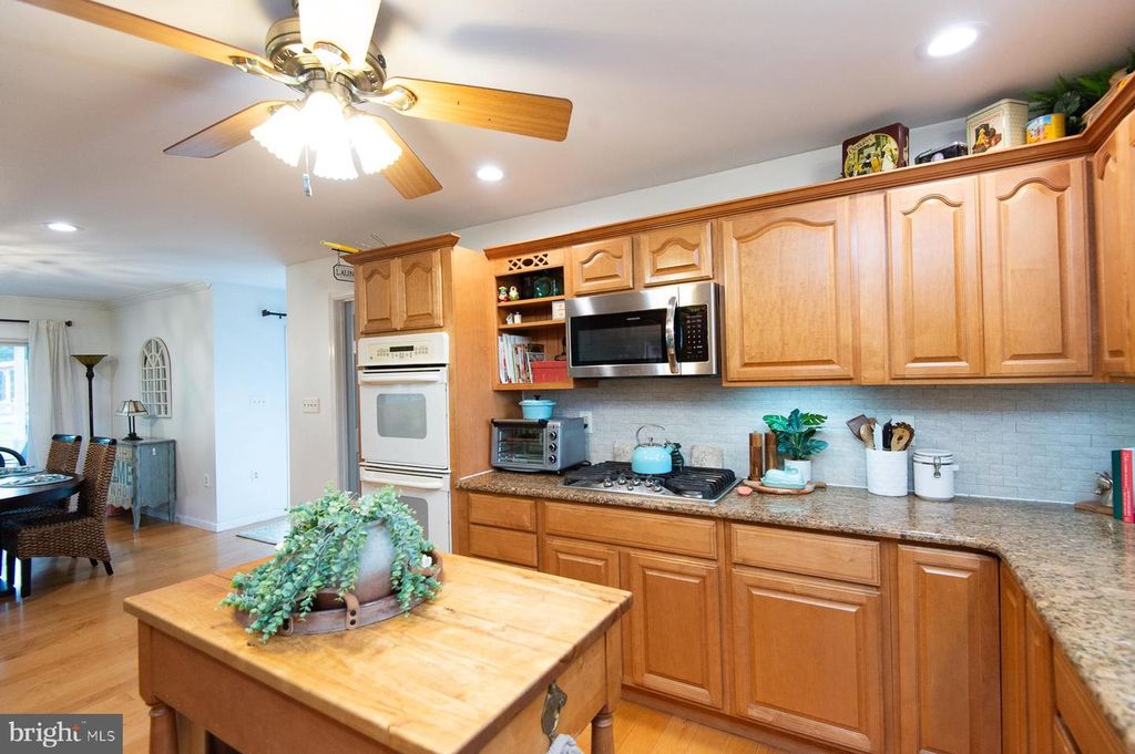 Image 22 of property listing at 12136 HOLLY RD, Ridgely, MD 21660