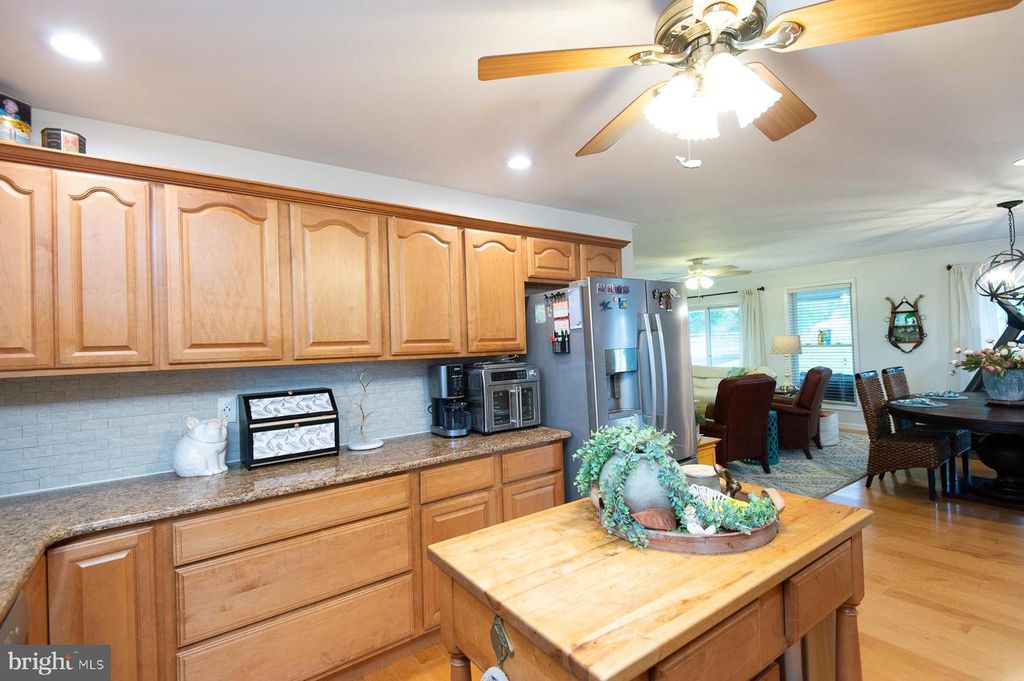 Image 23 of property listing at 12136 HOLLY RD, Ridgely, MD 21660