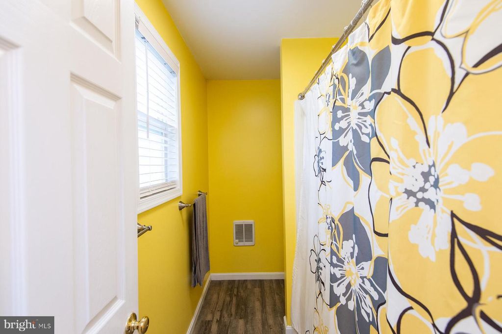 Image 35 of property listing at 12136 HOLLY RD, Ridgely, MD 21660