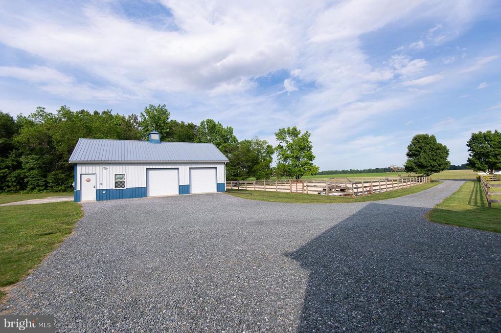 Image 75 of property listing at 12136 HOLLY RD, Ridgely, MD 21660