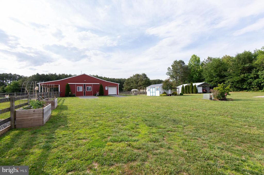 Image 76 of property listing at 12136 HOLLY RD, Ridgely, MD 21660