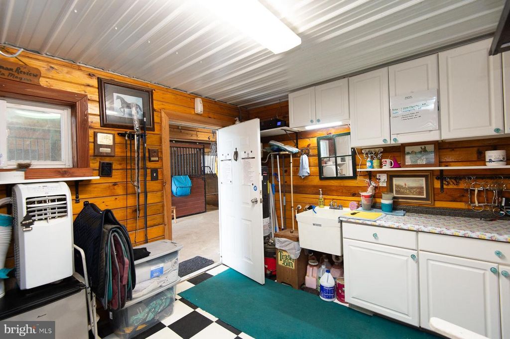 Image 94 of property listing at 12136 HOLLY RD, Ridgely, MD 21660