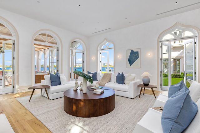 800 S County Road, Palm Beach, FL 33480