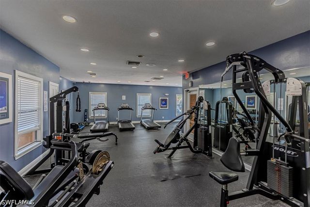 2202 Arbour Walk CIR 2124, Naples, FL 34109