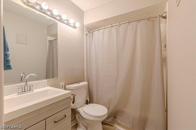 2202 Arbour Walk CIR 2124, Naples, FL 34109