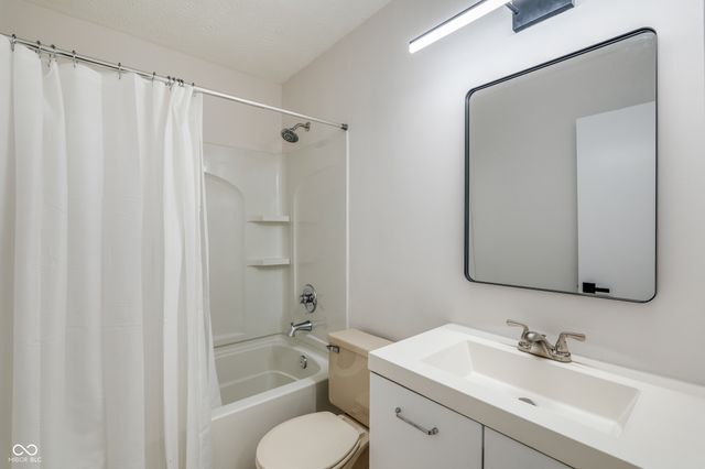 4419 Braemar Drive, Indianapolis, IN 46254