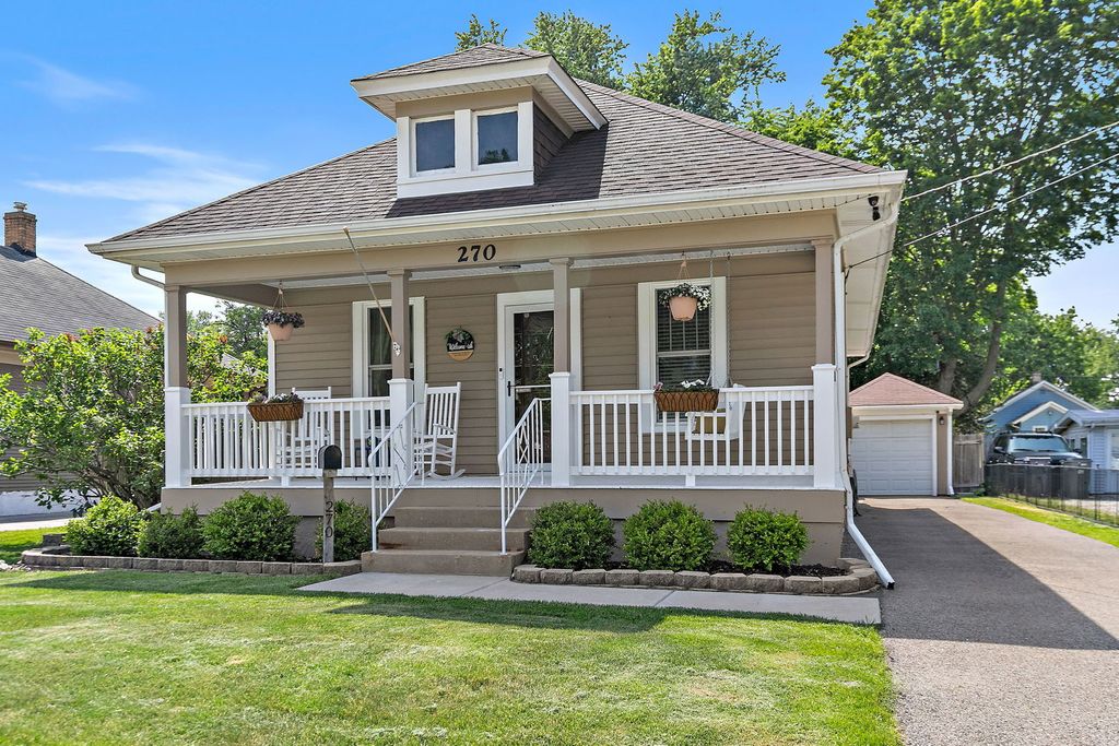 270 S Melrose Avenue, Elgin, IL 60123