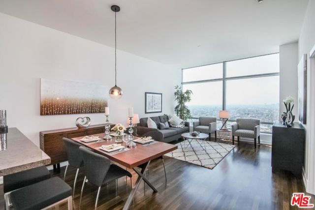 900 W Olympic Boulevard 28D, Los Angeles, CA 90015