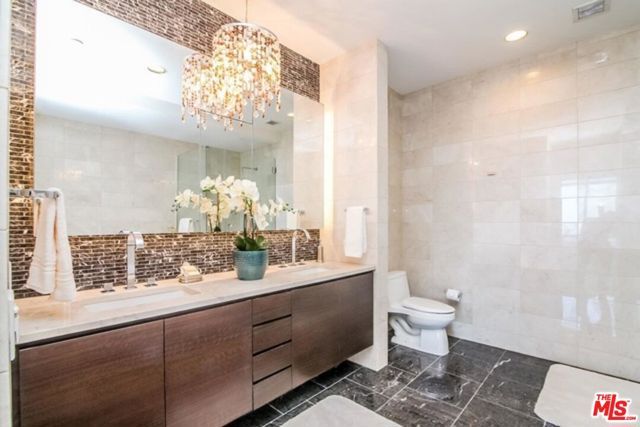 900 W Olympic Boulevard 28D, Los Angeles, CA 90015