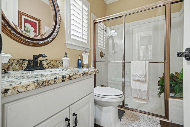 315 Oakview Circle, El Lago, TX 77586