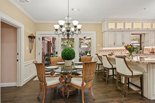 315 Oakview Circle, El Lago, TX 77586
