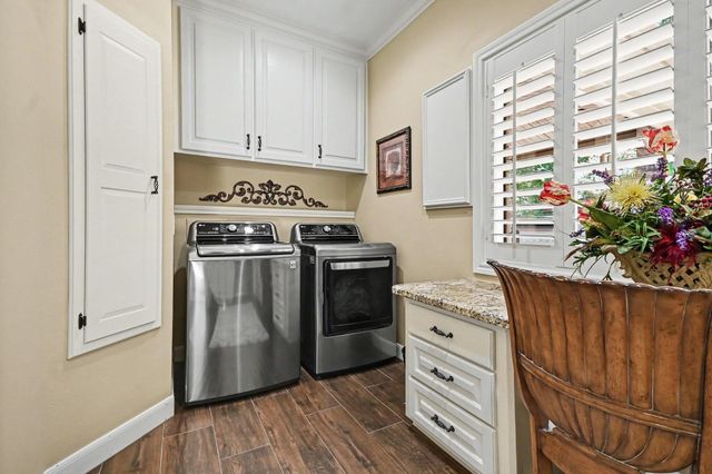 315 Oakview Circle, El Lago, TX 77586