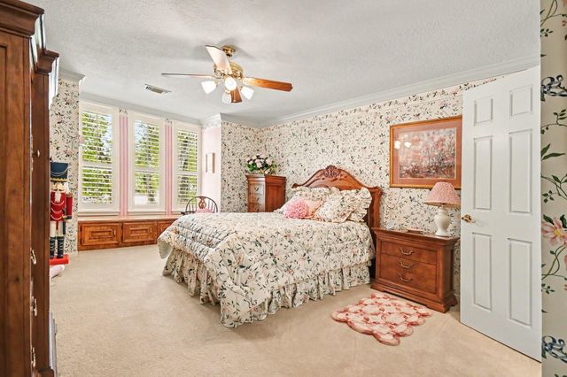 315 Oakview Circle, El Lago, TX 77586
