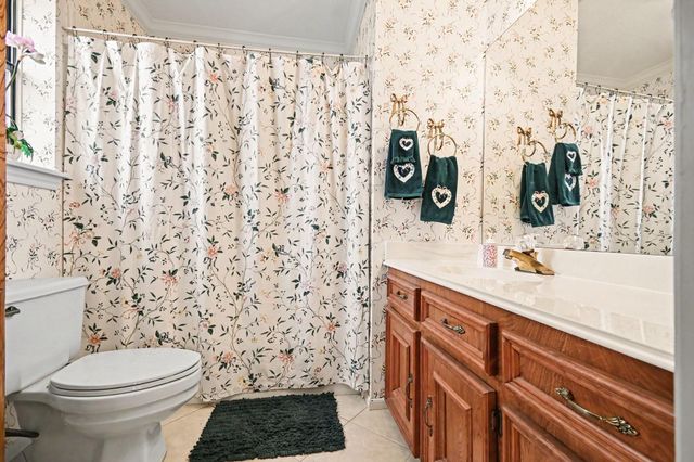 315 Oakview Circle, El Lago, TX 77586
