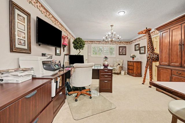 315 Oakview Circle, El Lago, TX 77586