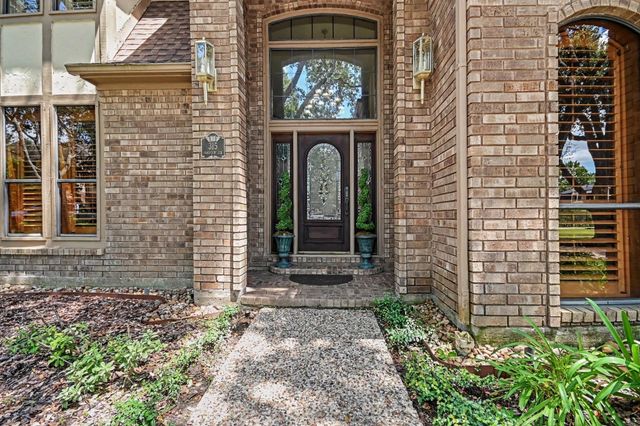 315 Oakview Circle, El Lago, TX 77586
