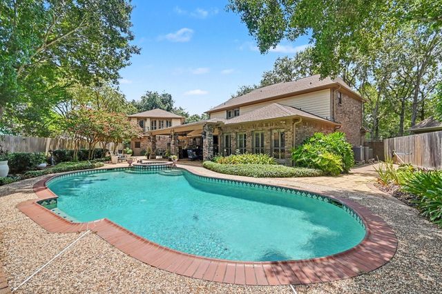 315 Oakview Circle, El Lago, TX 77586