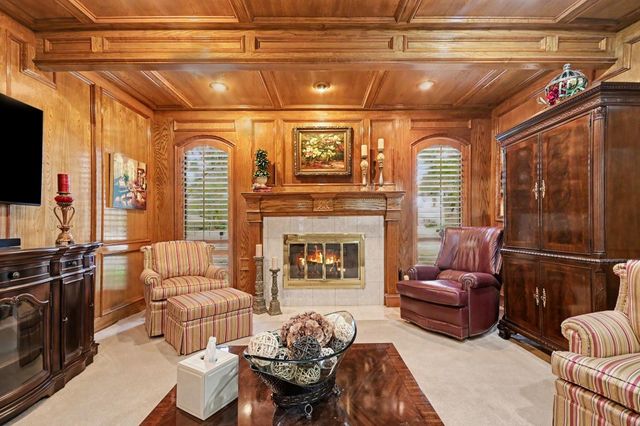 315 Oakview Circle, El Lago, TX 77586