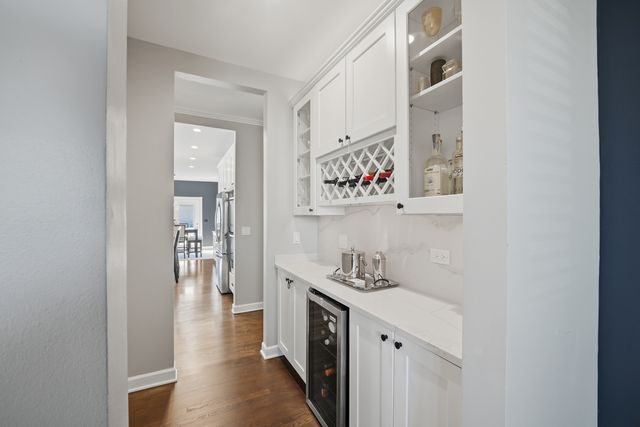 13202 LAKEPOINT Drive, Plainfield, IL 60585