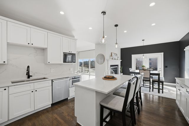 13202 LAKEPOINT Drive, Plainfield, IL 60585