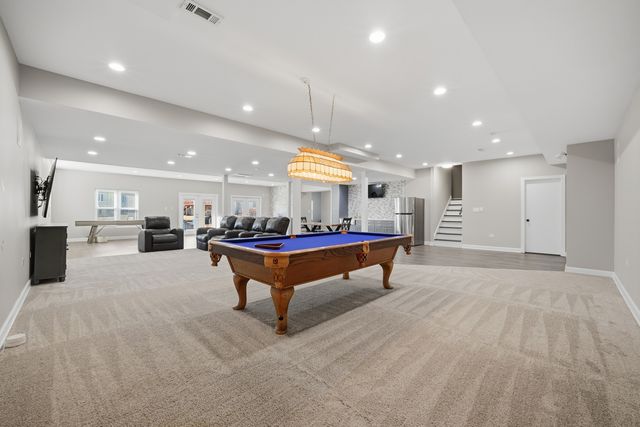 13202 LAKEPOINT Drive, Plainfield, IL 60585